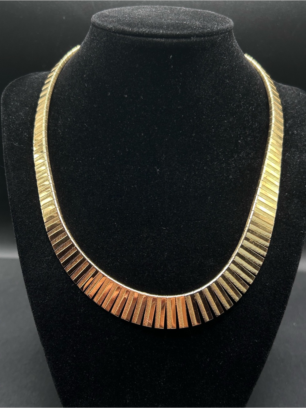 VTG Napier Gold Tone Cleopatra Fringe Style Collar Necklace